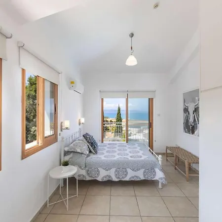 Villa Athina *